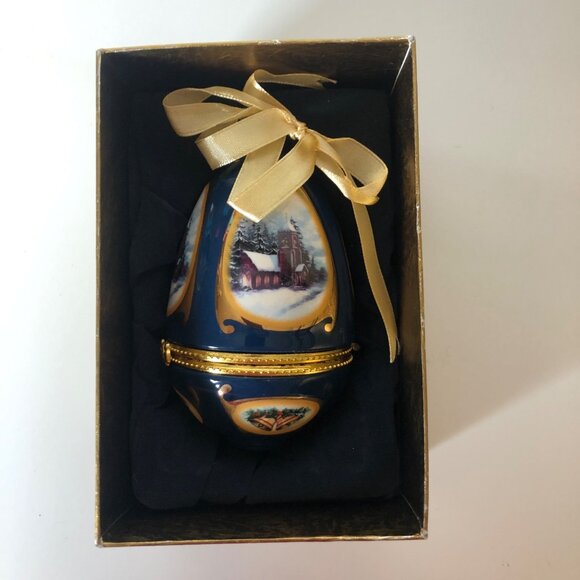 Mr Christmas Valerie Hill Holiday Blue Egg Music Box Ornament Trinket Box 2008 - Picture 6 of 8